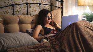 Carrie Glasses Porn College - HBO's 'Mrs. Fletcher' Is a Fascinating Misfire - The Atlantic