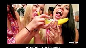 Cream Blowjob Porn - Pair of stunning college roommates give some whip cream blowjobs - Porn  Video 621 | Tube8