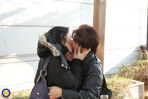 French Kissing Mature Lesbian Porn - These lesbian love to french kiss each other and eating their pussy's -  Mature.nl