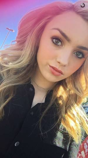 Emma Ross Peyton List Porn - linda Peyton List