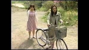 japanese public handjob - Free Mobile Porn - Amateur Japanese Girl Gives Public Handjob - 2833642 -  IcePorn.com