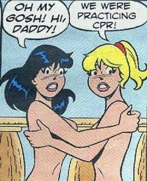 Betty Archie Comics Porn Mom Lesbian - After moving out of Riverdale Betty and Veronica roomed together in a  stylish flat in San Francisco.... : r/SapphoAndHerFriend
