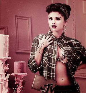 Halloween Costume Chola Porn - Mexican Cholas | Selena Gomez letting her Mexican Chola out :o is it even ok