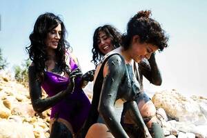 Lesbian Porn Scarlett Johansson - Sundance 2013: Sex with James Franco, Sultry Scarlett Johansson, Daniel  Radcliffe's Jew-Fro, and a Great Film From Jordan