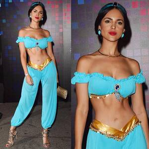 Jasmine Costume Porn Captions - Princess Jasmine costume on point : r/pics