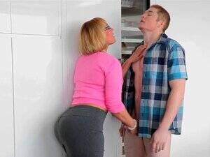 mom handjob - Moms Handjob porn videos at Xecce.com