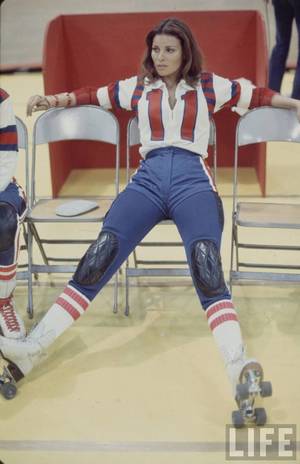 Interracial Cartoon Raquel Davis Porn - Rolling with Raquel