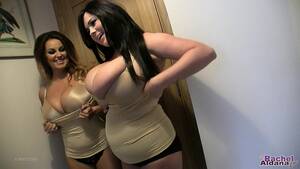 Huge Tits In Bra - Small bra, huge boobs Foto Porno - EPORNER