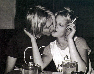 Drew Barrymore Lesbian - 90s Drew Barrymore is amazing. Fact.