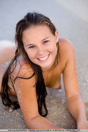 Aria Beach Porn - Pretty Blonde Teen Tracy