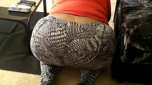 Aunt Anal - My step aunt shaking her ass - XVIDEOS.COM