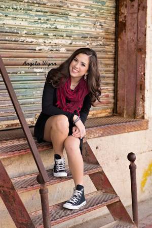 Girls Wearing Converse Porn - I like the ideas of NOT wearing fancy shoes I would actually prefer to be  bare foot