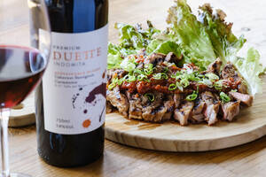 Drugged Milf Porn - 8/29ã¯â€œç„¼è‚‰ã®æ—¥â€ã€‘æ—¥æœ¬ã®BBQã¨ã¯é•ã†ï¼ï¼Ÿè±ªå¿«ãªã‚°ãƒªãƒ«æ–™ç†ã‚’ãƒãƒªãƒ¯ã‚¤ãƒ³ã€Žã‚¤ãƒ³ãƒ‰ãƒŸã‚¿ã€ã§æ¥½ã—ã‚‚ã† | ã‚«ãƒ³ãƒ‘ã‚¤ ã‚¿ã‚¤ãƒ ã‚º