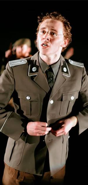 Cymbeline Porn - Tom Hiddleston in Cymbeline.