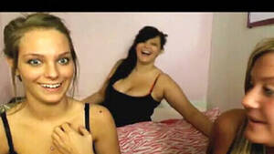 friends flashing webcam - Friends Flashing Cam, Periscope Private Show - Videosection.com