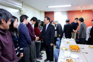 Abby Rode Big Tits At School Classroom - Â· ì—°ì„¸ëŒ€í•™êµ ì˜ê³¼ëŒ€í•™ ì•½ë¦¬í•™êµì‹¤ Â·