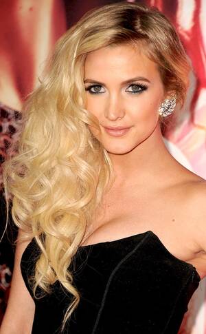 Ashlee Simpson Nude Porn - Beauty Police: Ashlee Simpson Goes Full-On Pageant Girl