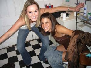 Cheerleader Piss Porn - Femdom pissing. Pair too fotos ground. Pissing cheerleader porn ...