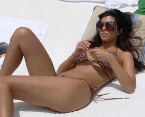 Kardashian - Kourtney was the First Kardashian Porn Princess