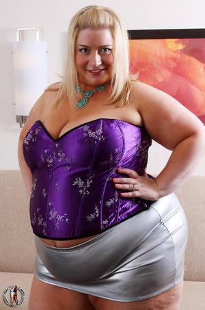 bbw carrie - ... BBW Huge Ass and Tits ...