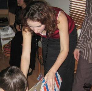 Mom Downblouse Porn - Downblouse Moms