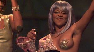 Lil Kim Porn Star Ass - 32 Most Outrageous MTV VMAs Moments Ever