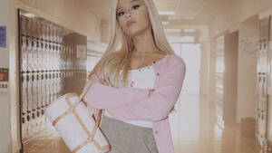 ariana grande fucking a lesbian - Ariana Grande Teases 'Thank U, Next' Video