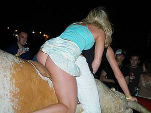 accidental upskirt collection - Accidental upskirts in private photos