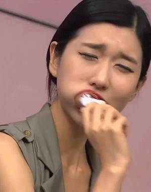 Mike Zambrano Car Blowjob Porn - giphy.gif (552Ã—700)