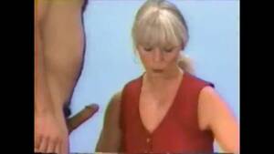 group spanking leda - compil preview femdom leda 1 movie from JizzBunker.com video site