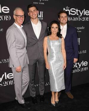 Julia Louis Dreyfus Cum Porn - Julia Louis-Dreyfus â€“ Janet Charlton's Hollywood, Celebrity Gossip and  Rumors