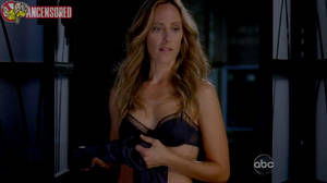 Kim Raver - fat old women pussy
