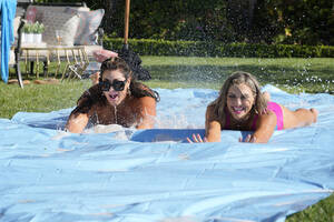 nasty nudist - Real Housewives of Orange County: Topless Tamra slips and slides â€“ Orange  County Register