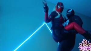 Deadpool Kissing Rogue X Mens Sexy - Black Kitsune â€“ Lady deadpool VS Venom: Hardfuck & Cumshot - Superheroine  Free Porn Videos