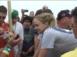 Audience Masturbation - Coeds masturbation for the crowd at spring break - ZB Porn