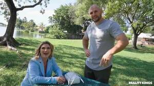 Andi Anderson Hd - M i l f H u n t e r 2022.12.19 Andi Anderson She Needs A Ride On That Dick  XXX