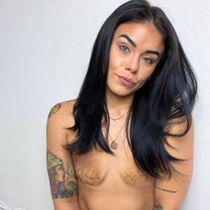 Mastectomy Porn - Woman with boobs removed from cancer defies trolls by proudly going topless  - Daily Star