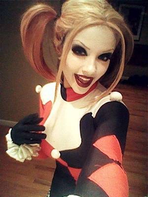 Batman Porn Harley Quinn Death Screen - Kitty Young selfie as Harley Quinn