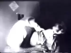 1940s Housewife Porn - Old Housewife is Getting Fucked (1940s Vintage) | xHamster