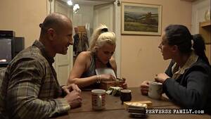 Aunt Sandra Porn - Perverse Family - SandraÂ´s Sexy Service Teaser 2023 | WWWXXX