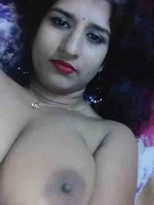 Indian Desi Housewife - Desi housewife nude photos looks stunning hot - FSI Blog