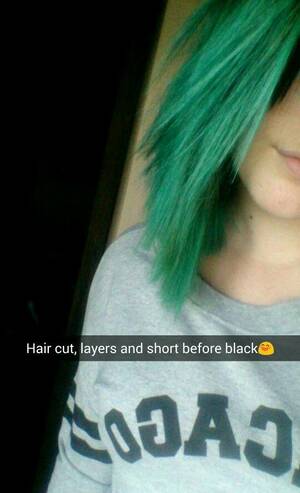 Dyed Hair Porn Captions - Green short hair ðŸ˜ðŸ‘Œ #green #hair #hairporn | Short hair styles, Hair  cuts, Hair