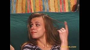 Bi Threesome Xxx Face - amateur bisex threesome