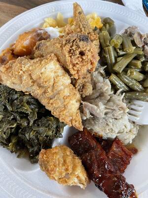 Black Food Porn - OC] Soul food lunch of collard greens, fried catfish and chicken, green  beans, yams, beef short ribs, macaroni and cheese, chicken and dumplings,  and gizzards. : r/FoodPorn