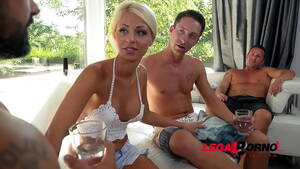 Blonde Sex Orgy - Group sex orgy makes petite blonde Chloe Lacourt's asshole & pussy gape  GP646 - XVIDEOS.COM