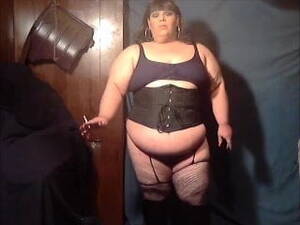 Crossdresser Bbw Porn - BBW Sissy Diane Bra Panties Corset Smoke | xHamster