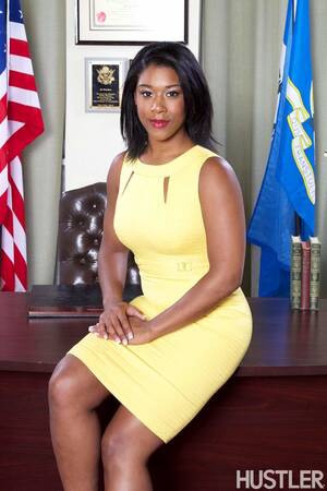 Michelle Obama Fake Porn Stars - Michelle Obama lookalike undresses in oval office for a threesome -  PornPics.com