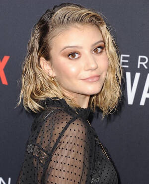 G Hannelius Porn Captions - G. Hannelius in a 8\