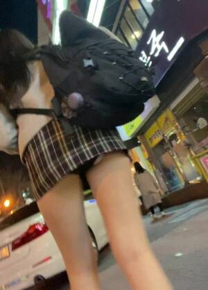 korean girls upskirt - Korean girl upskirt - video 9 - ThisVid.com