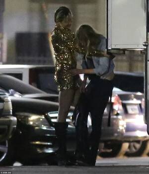 lesbian xxx miley cyrus - Miley Cyrus passionately kisses Victoria's Secret Angel Stella Maxwell  after coming out as bisexual | Daily Mail Online